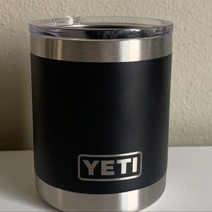 New Yeti Black Stainless Steel Rambler Tumbler Cup Logo 10oz Lowball Newark Lid